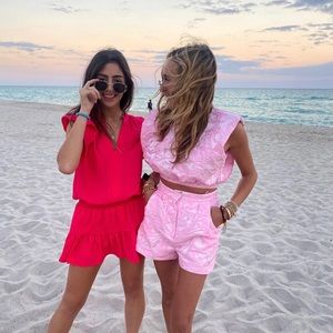 Amanda Uprichard Set